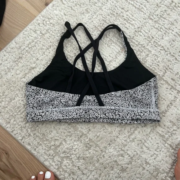 lululemon athletica Black and White Sports Bra Intimates - Picture 5 of 12